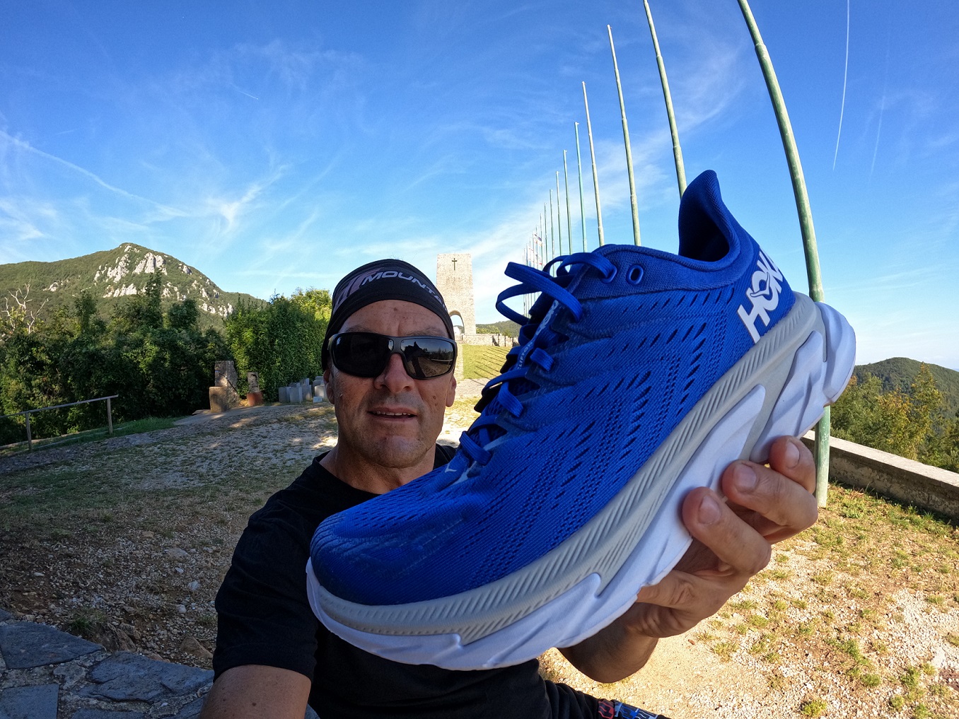 Hoka Clifton Edge