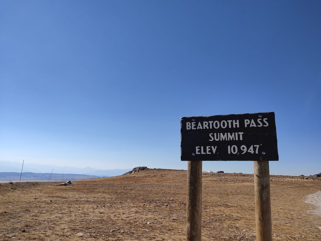 Beartooth Pass summit