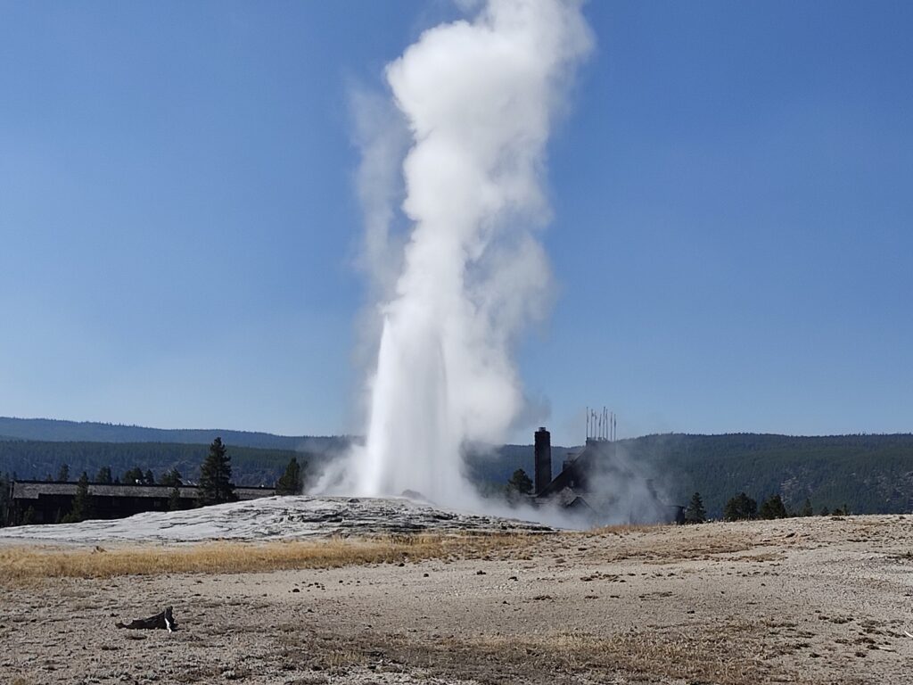 Geyser Old Faithful